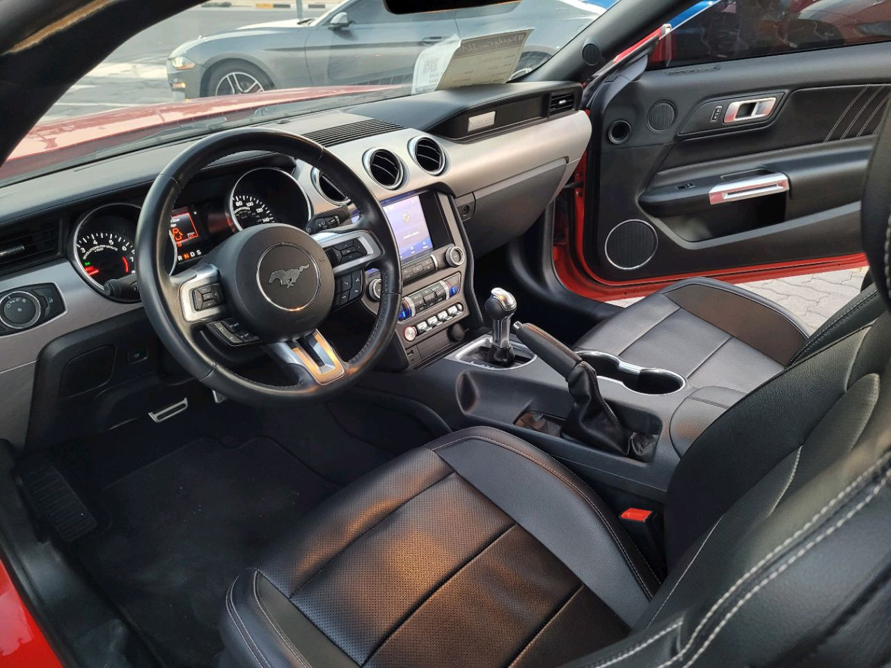 Ford Mustang - Image 8