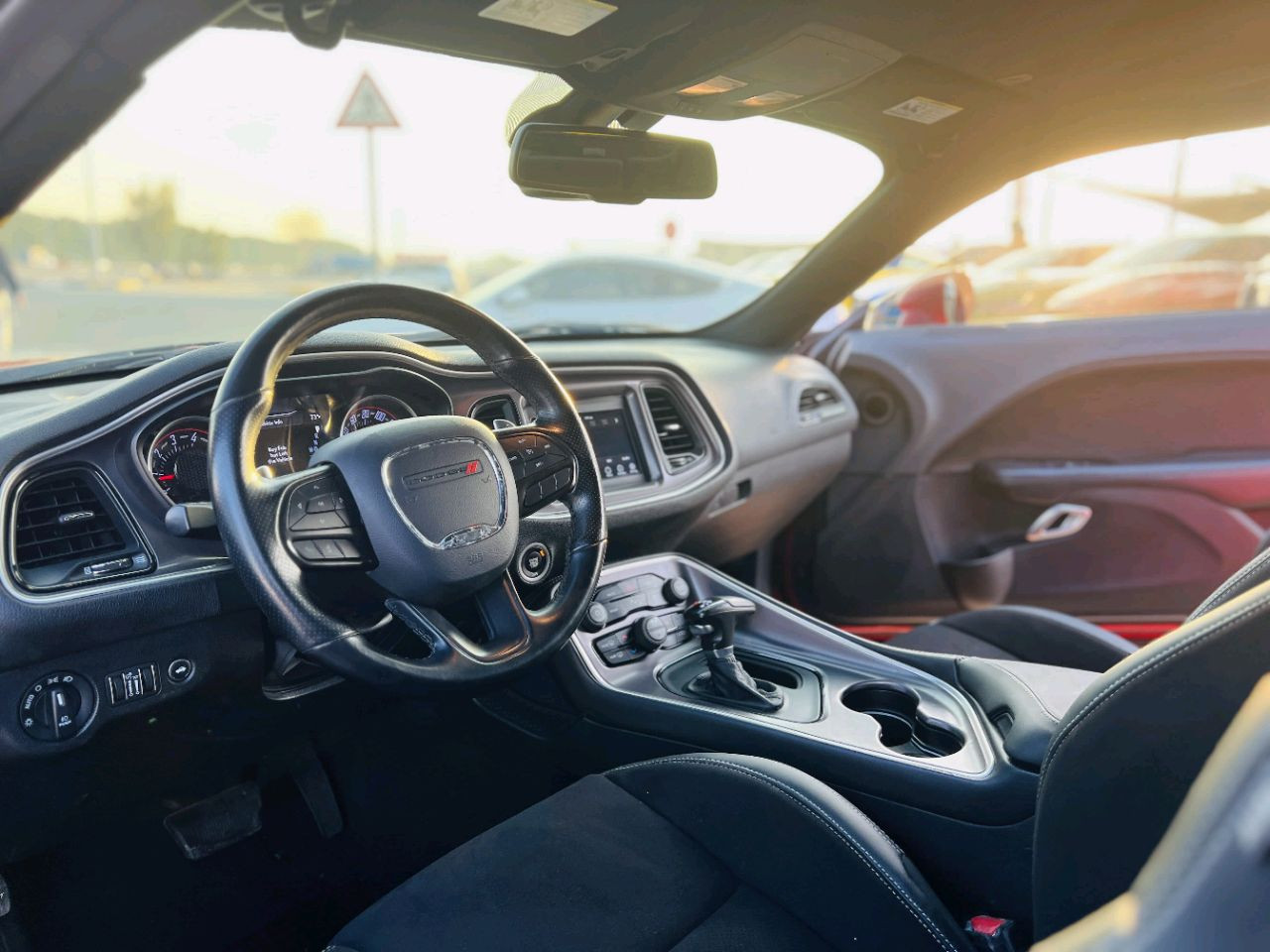 Dodge Challenger - Image 10