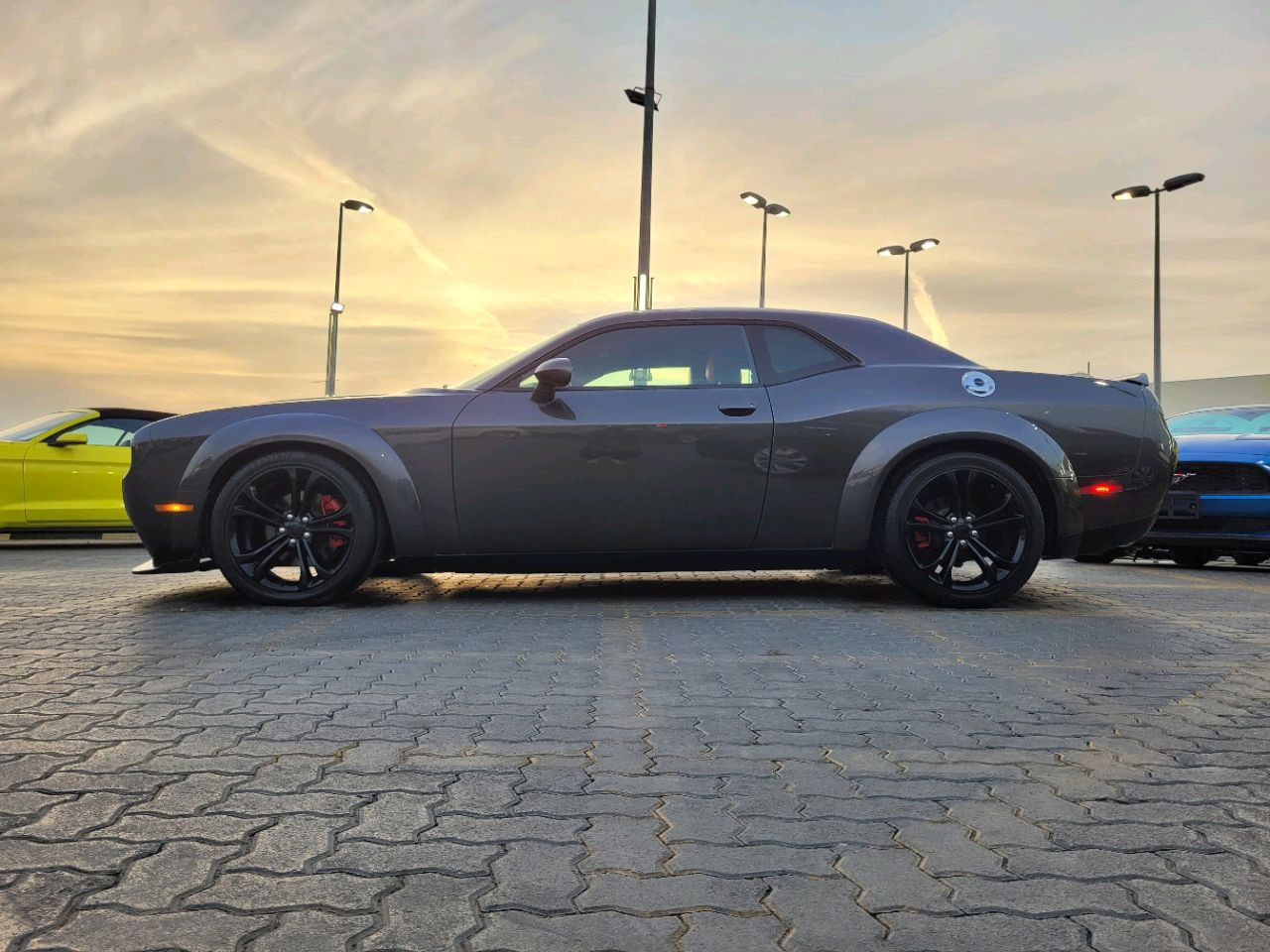 Dodge Challenger - Image 5