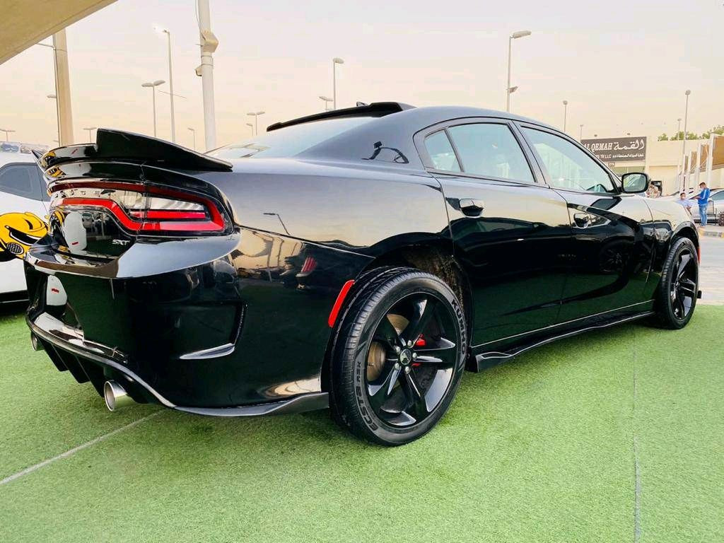 Dodge Charger - Image 5
