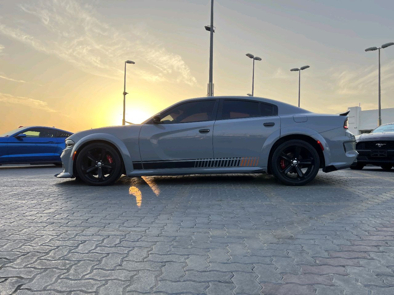 Dodge Charger - Image 9