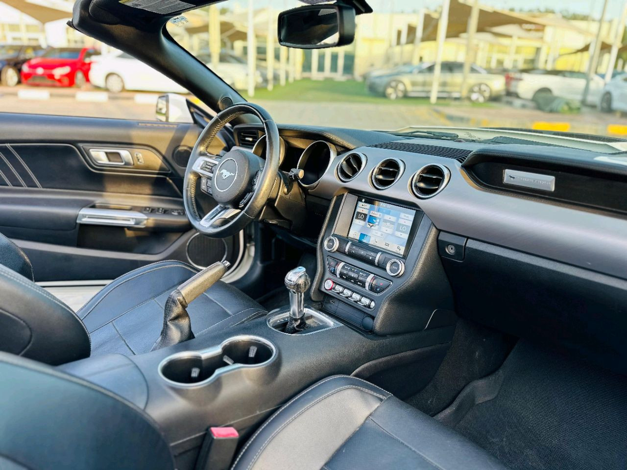 Ford Mustang - Image 10