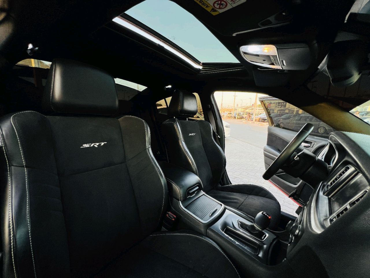 Dodge Charger - Image 10