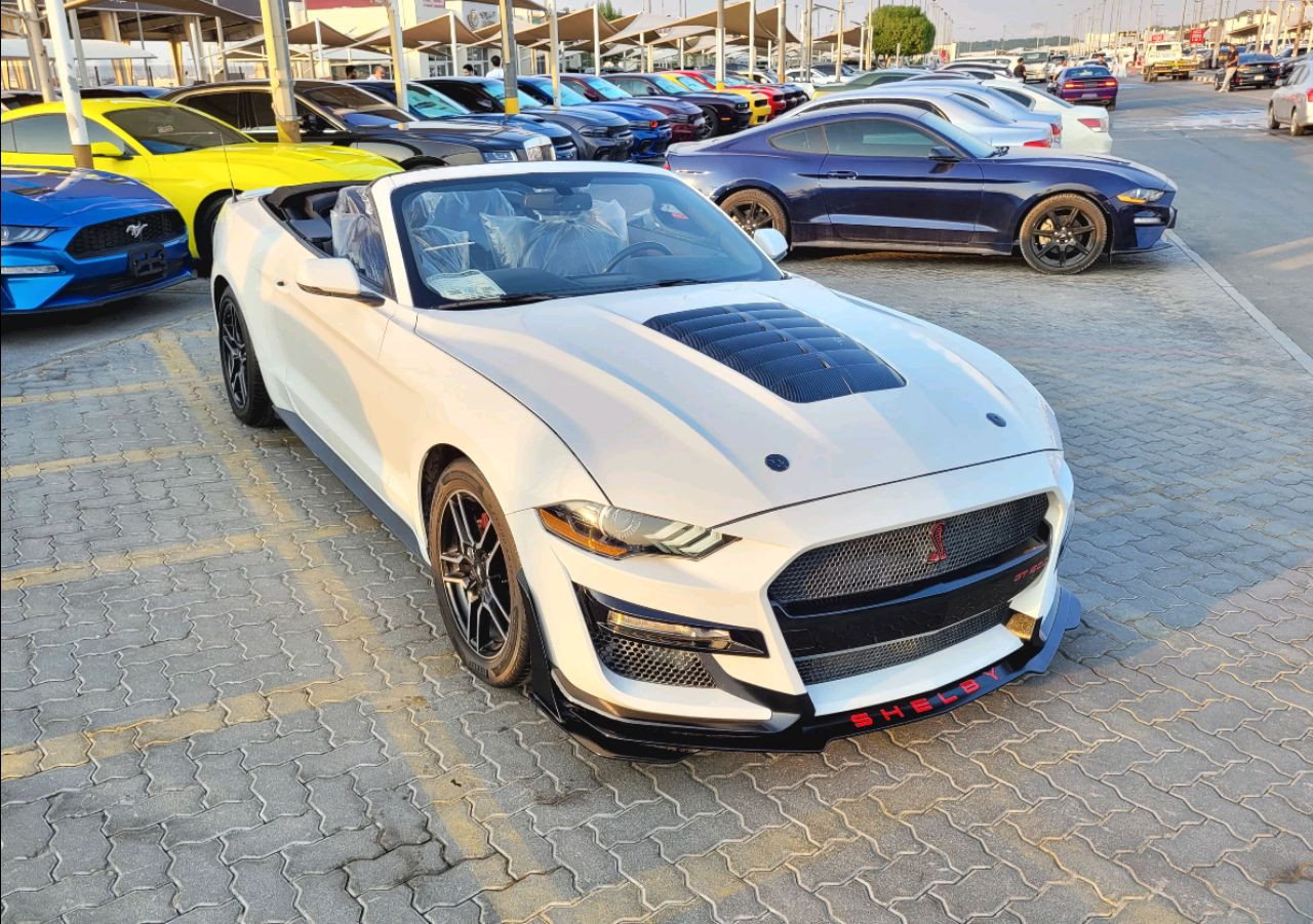 Ford Mustang - Image 4