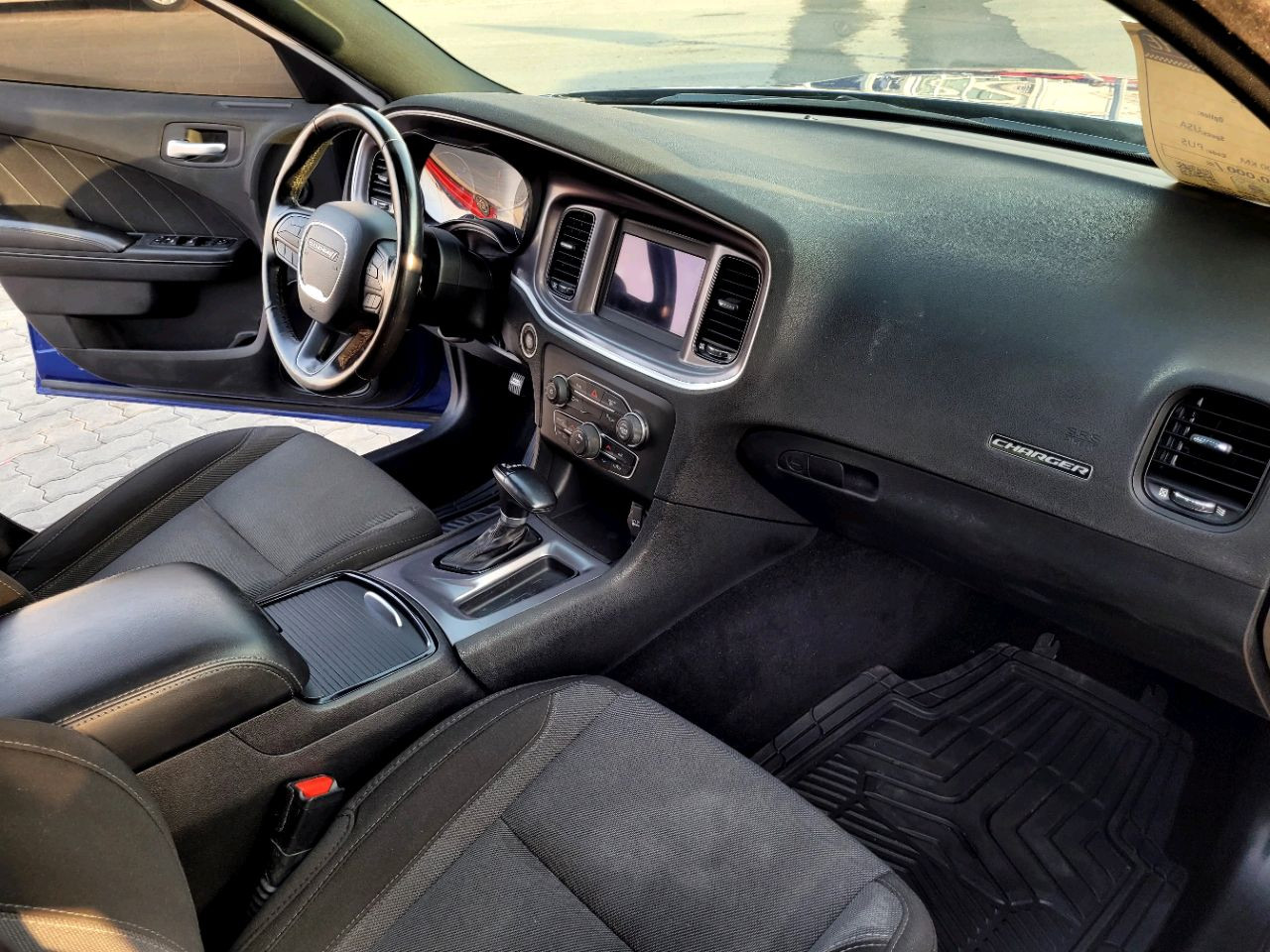 Dodge Charger - Image 11