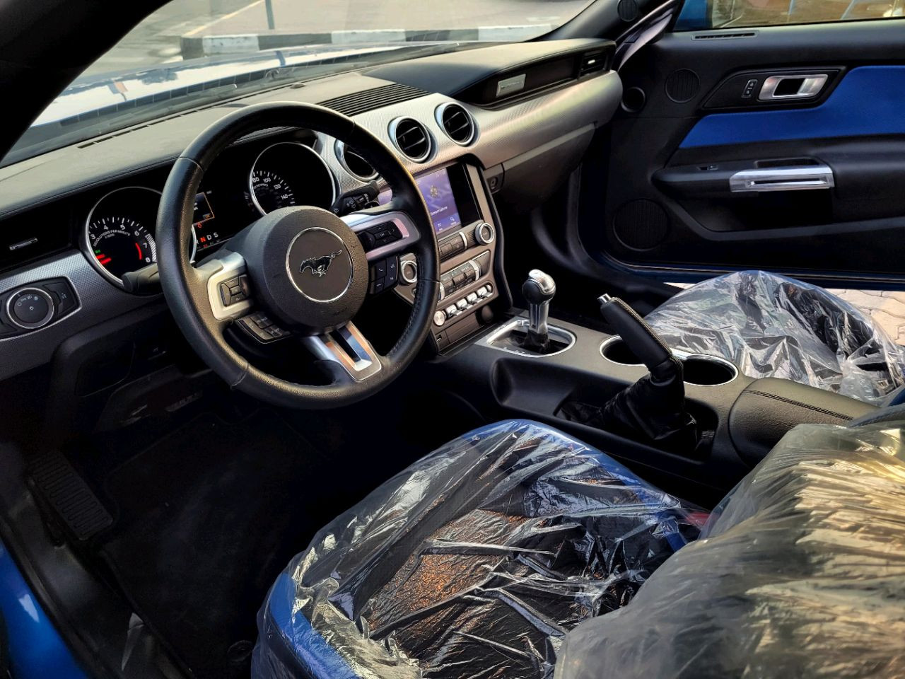 Ford Mustang - Image 8
