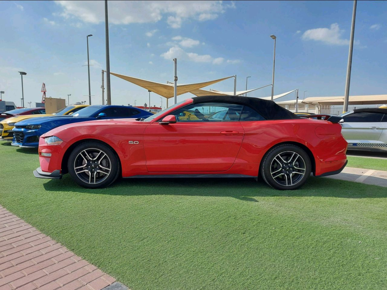Ford Mustang - Image 5