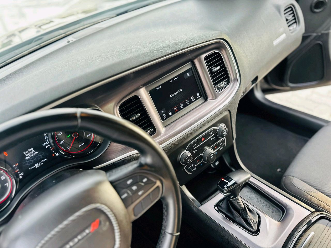 Dodge Charger - Image 11