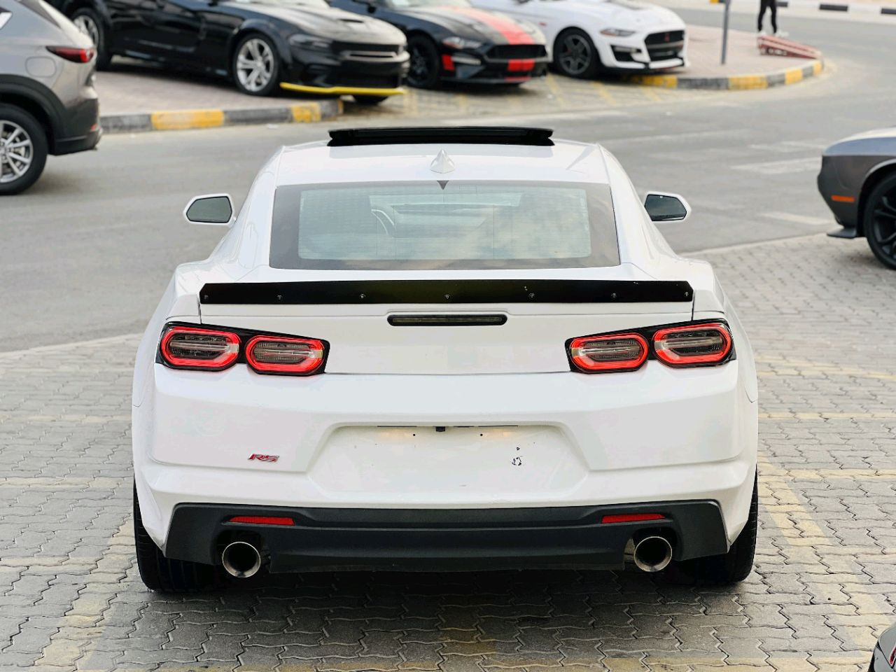 Chevrolet Camaro - Image 8