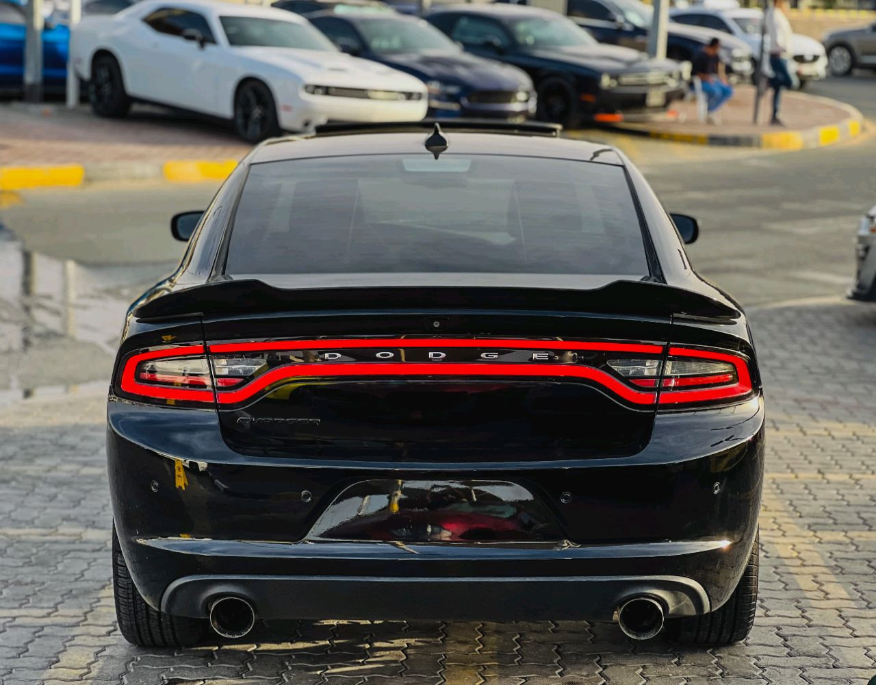 Dodge Charger - Image 7