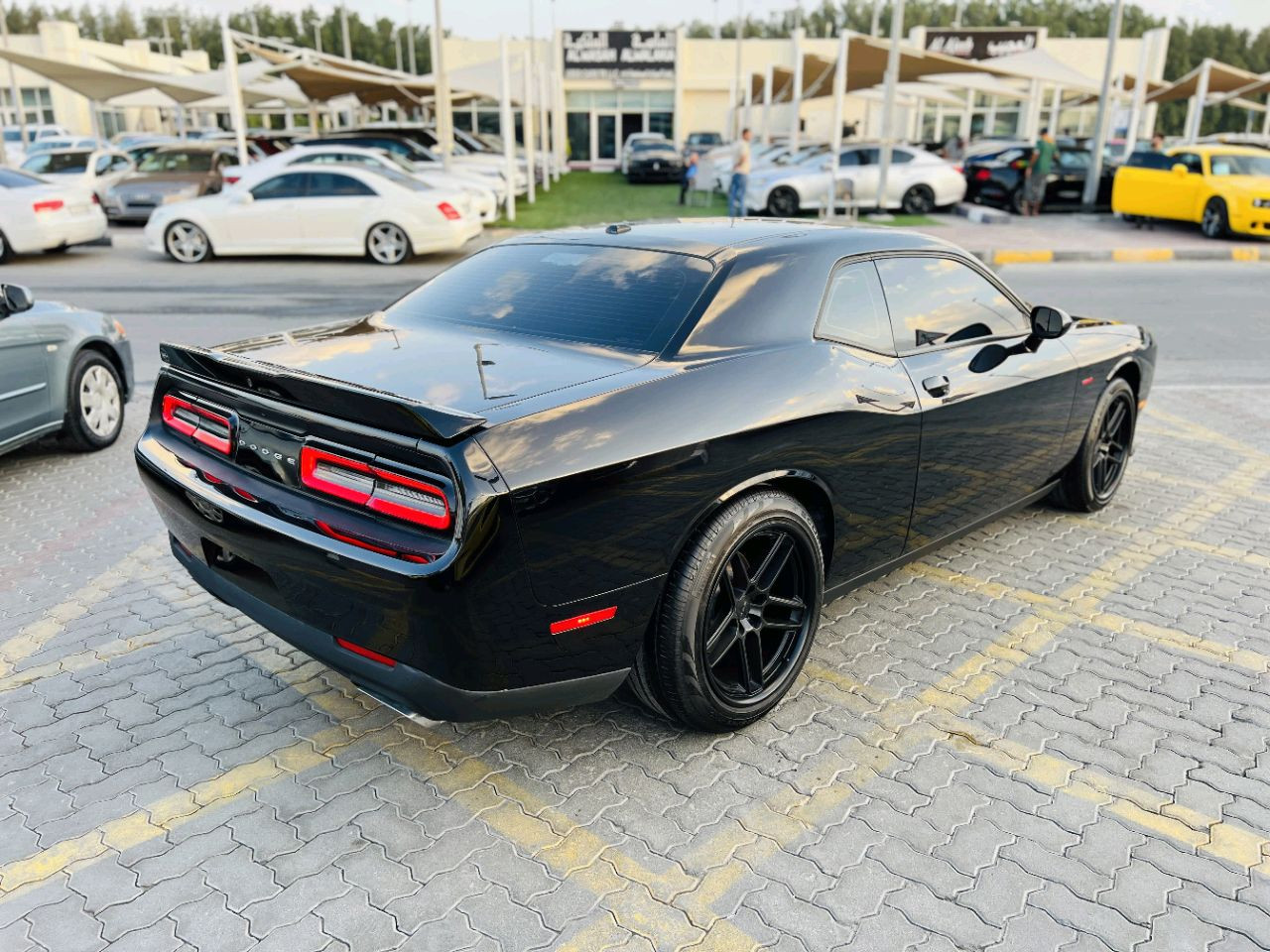 Dodge Challenger - Image 6