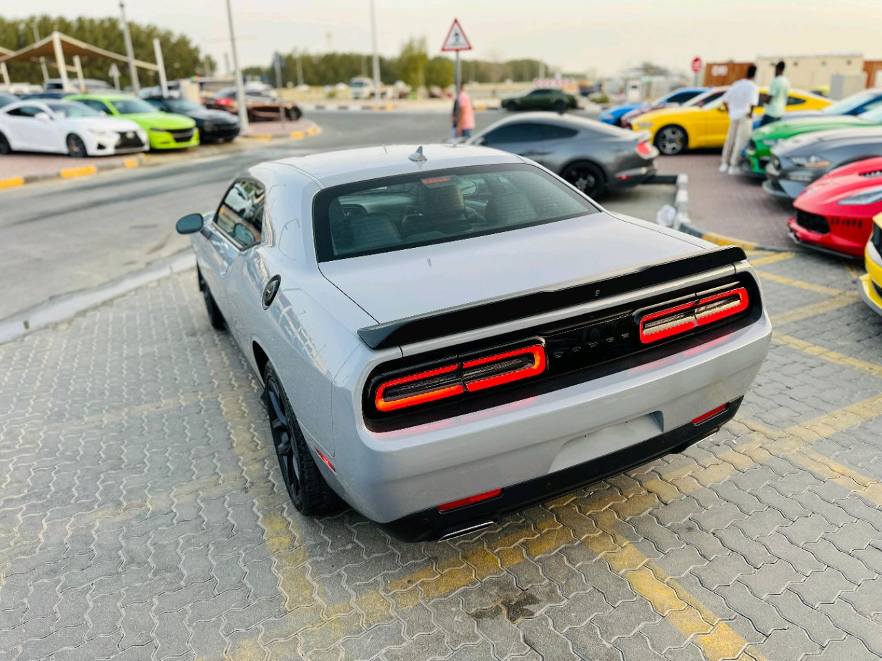 Dodge Challenger - Image 8