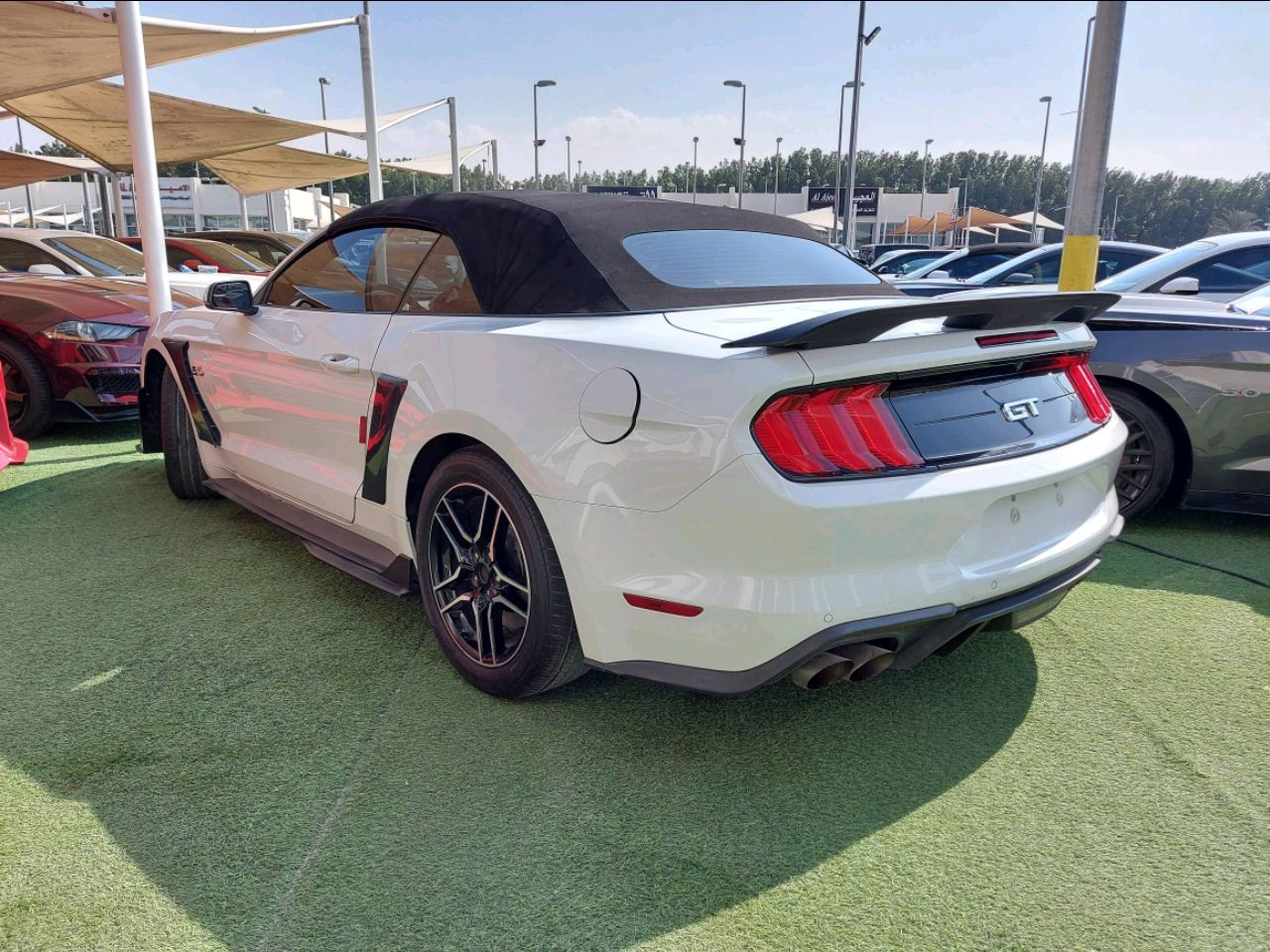 Ford Mustang - Image 3