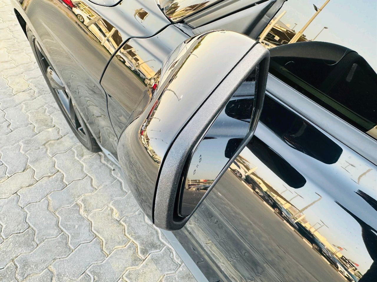 Ford Mustang - Image 12