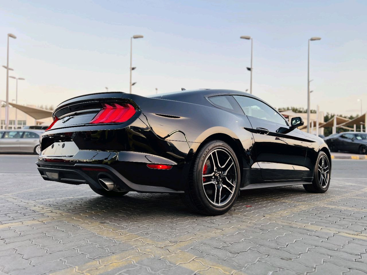 Ford Mustang - Image 9