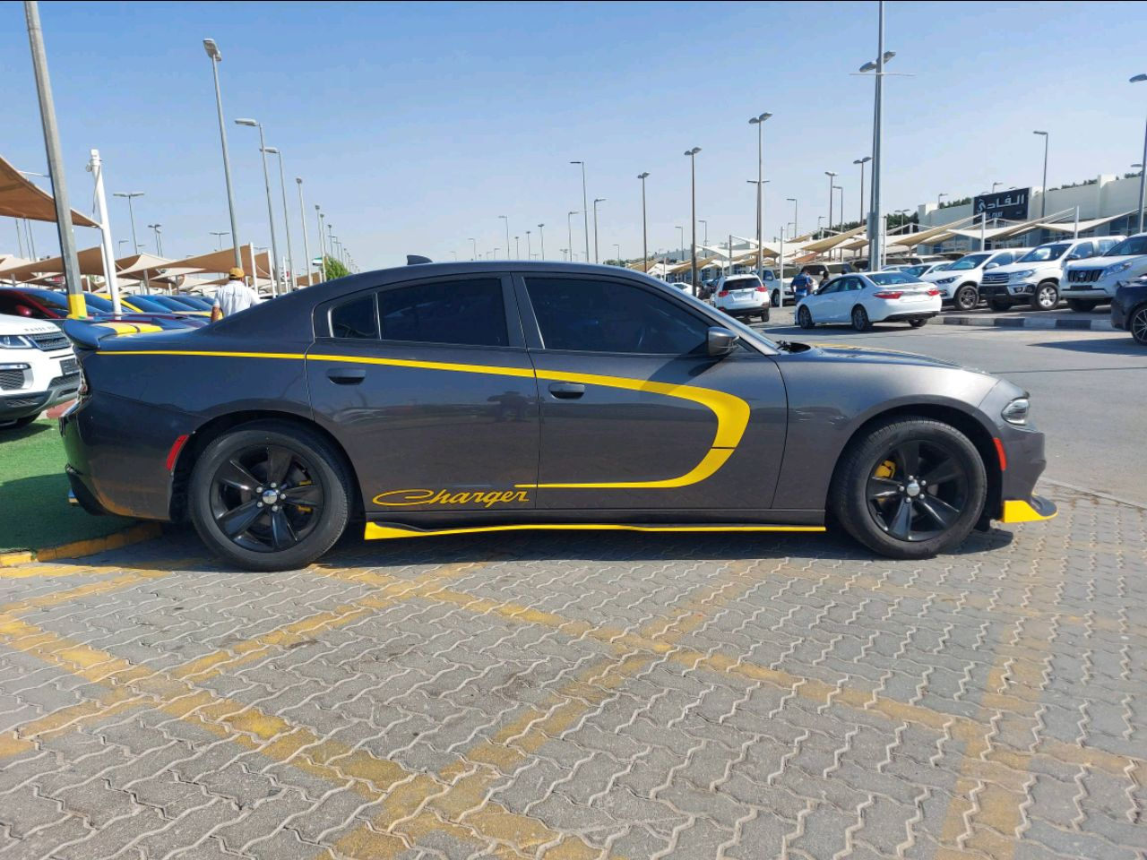 Dodge Charger - Image 5