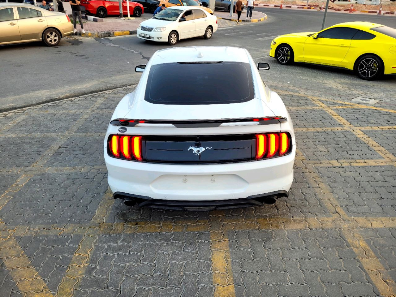 Ford Mustang - Image 5
