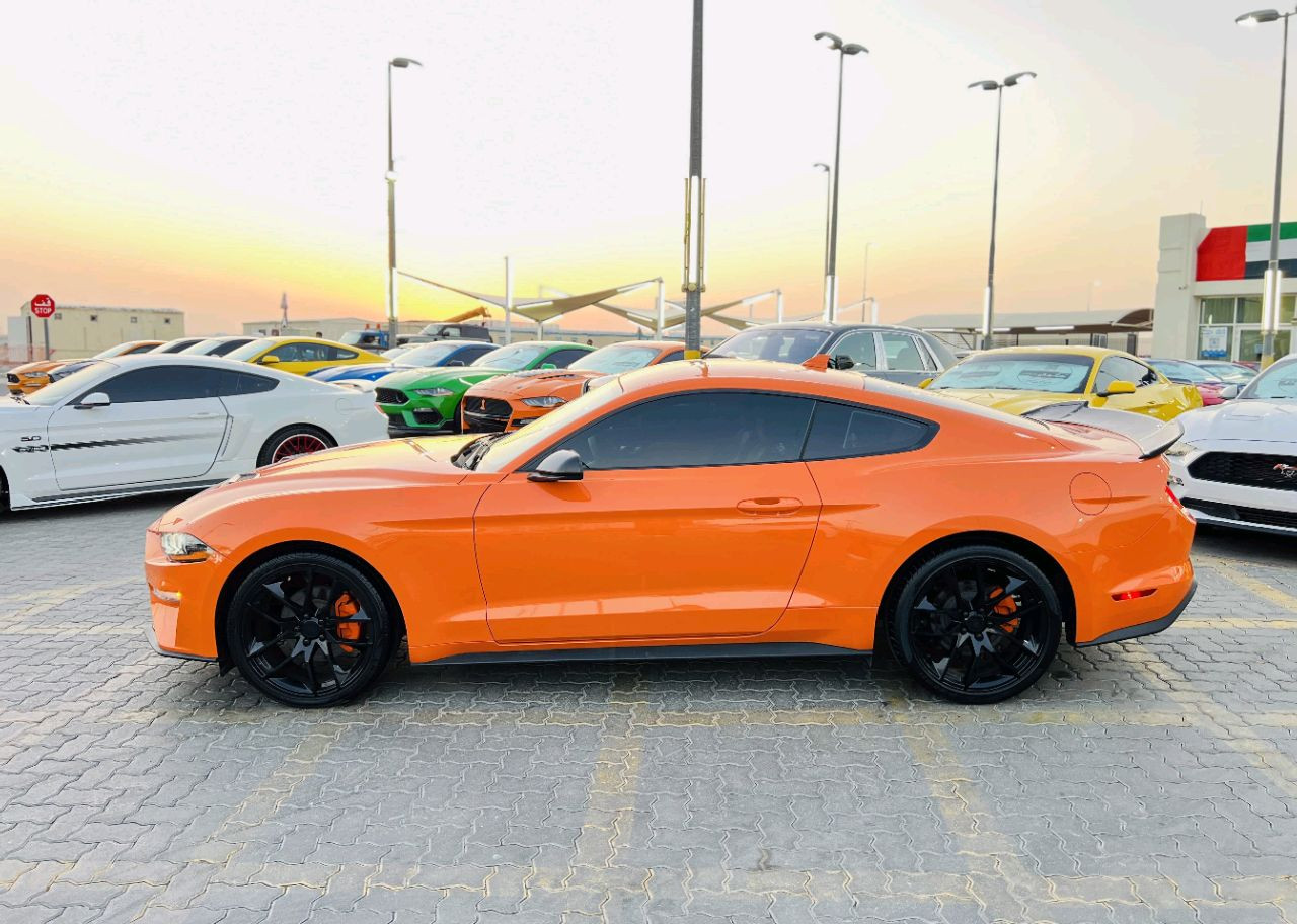 Ford Mustang - Image 5