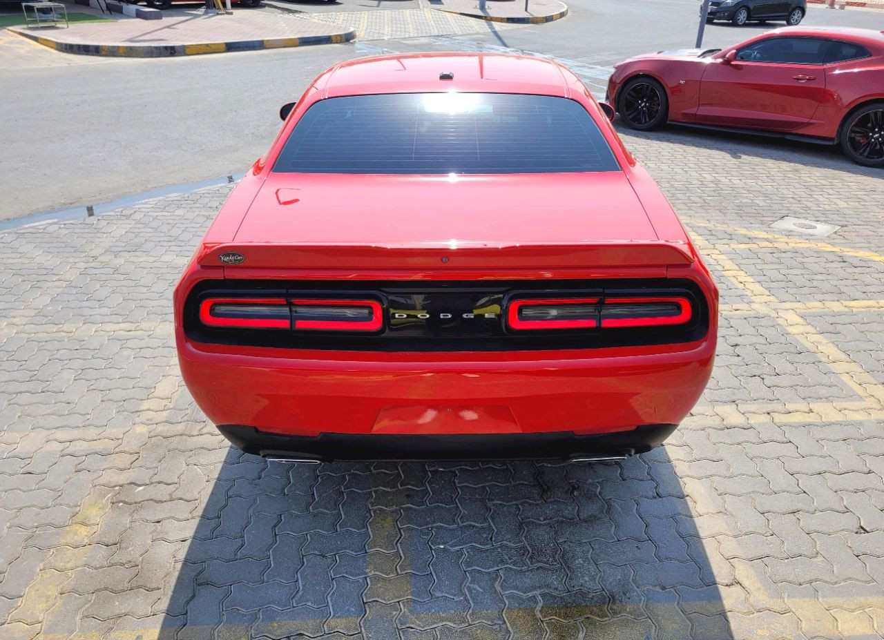 Dodge Challenger - Image 7