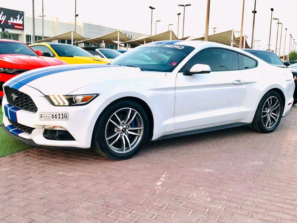 Ford Mustang - Image 5