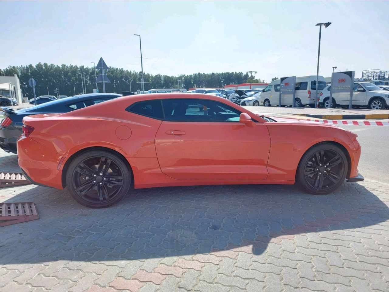 Chevrolet Camaro - Image 5