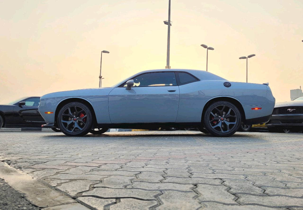 Dodge Challenger - Image 5