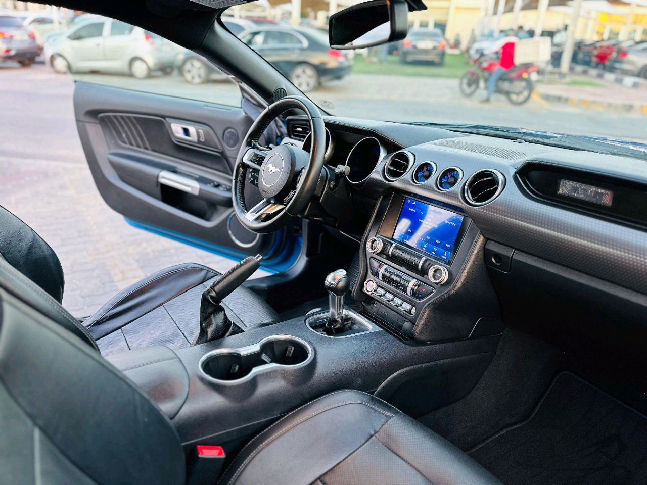 Ford Mustang - Image 11