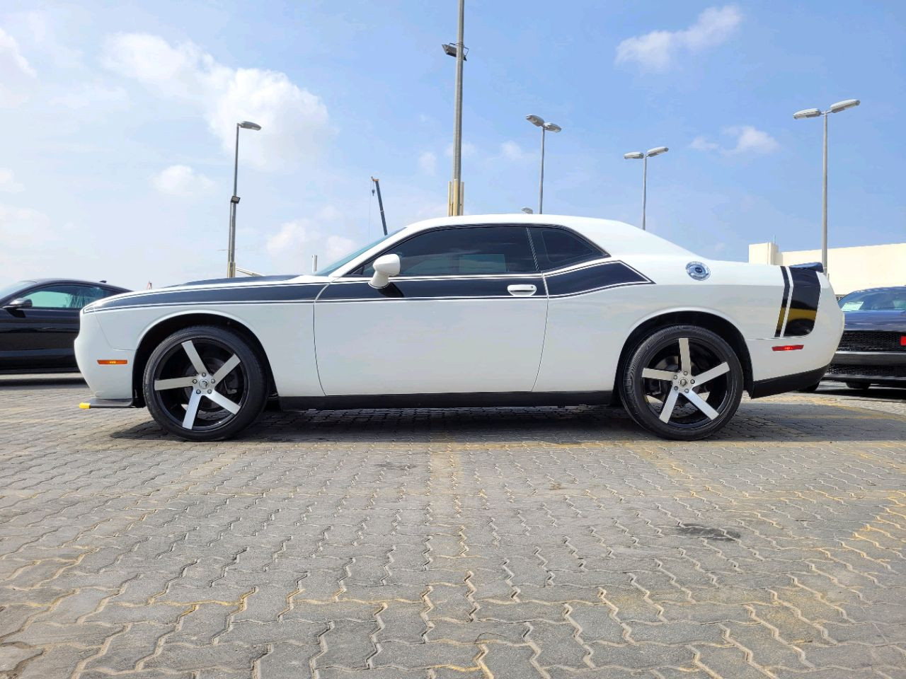 Dodge Challenger - Image 5