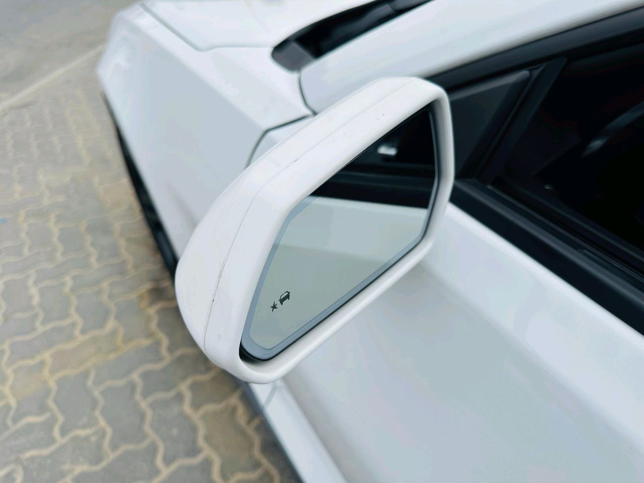 Chevrolet Camaro - Image 9