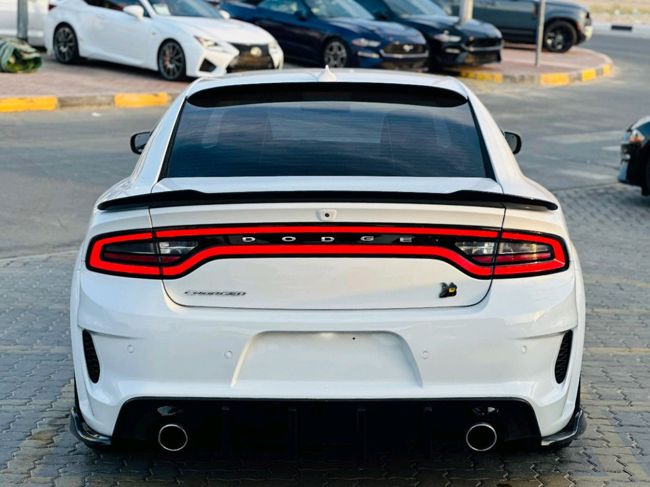 Dodge Charger - Image 8