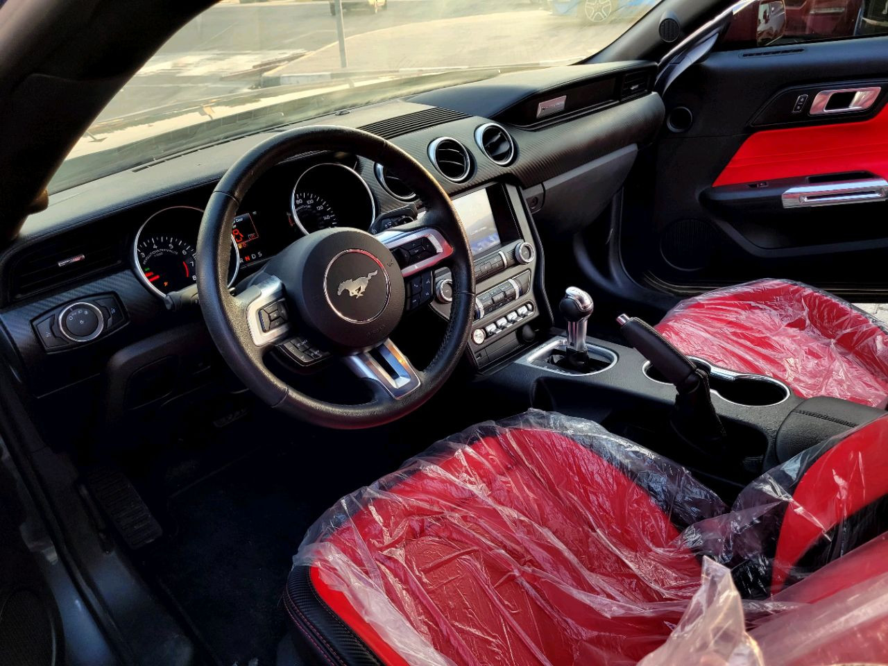 Ford Mustang - Image 8