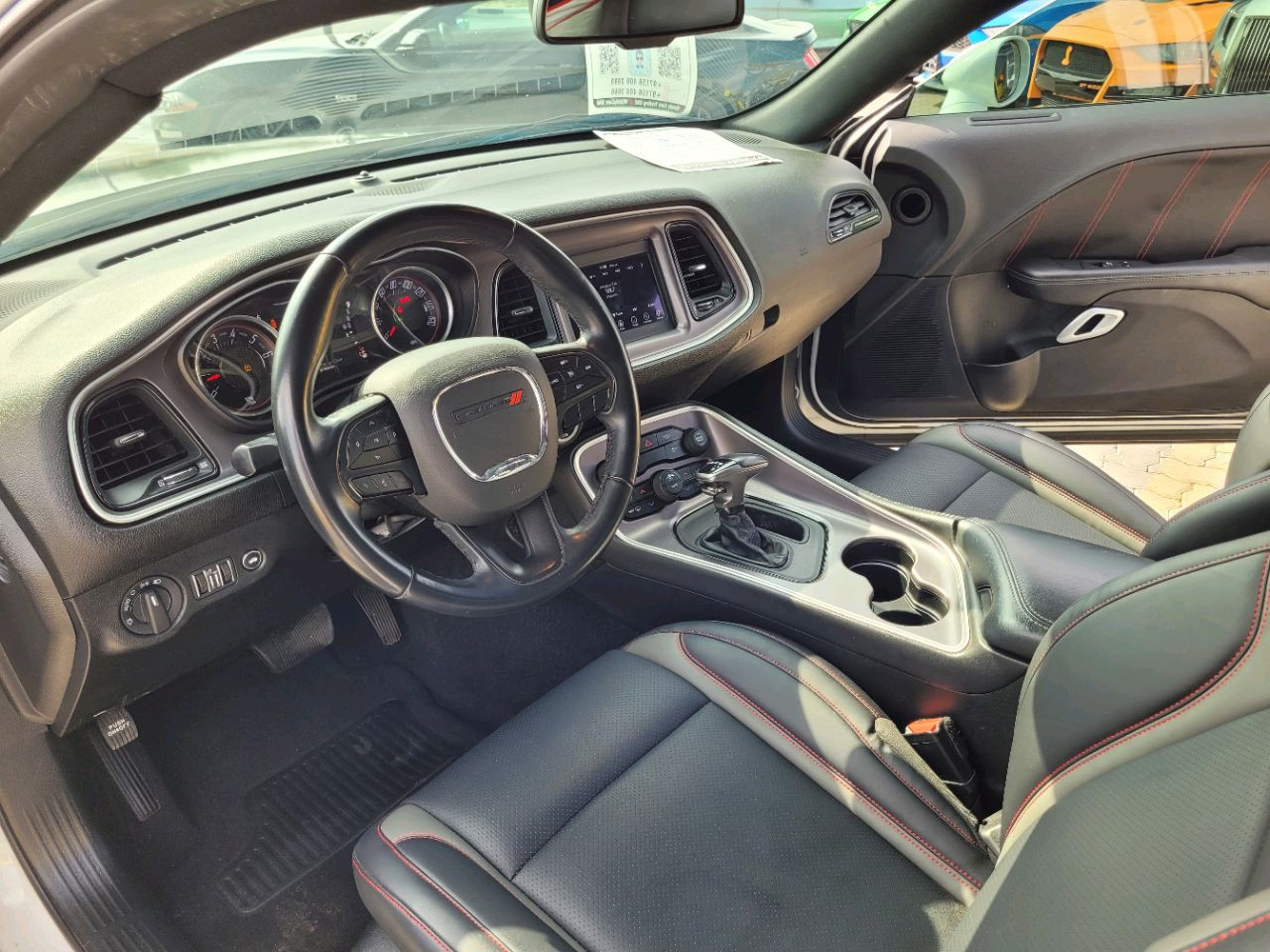 Dodge Challenger - Image 8