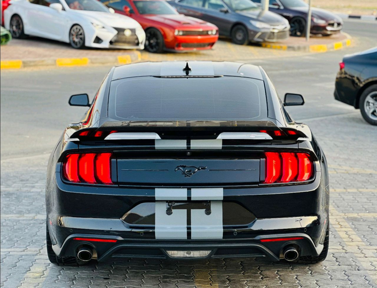 Ford Mustang - Image 7