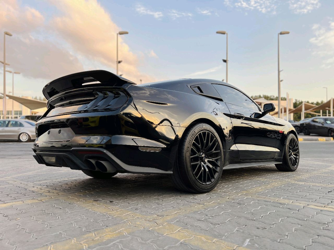 Ford Mustang - Image 8