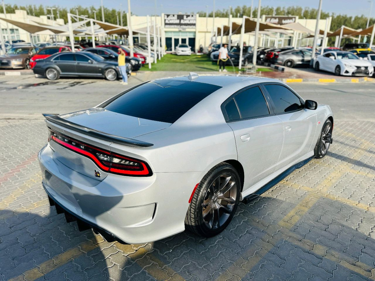 Dodge Charger - Image 6