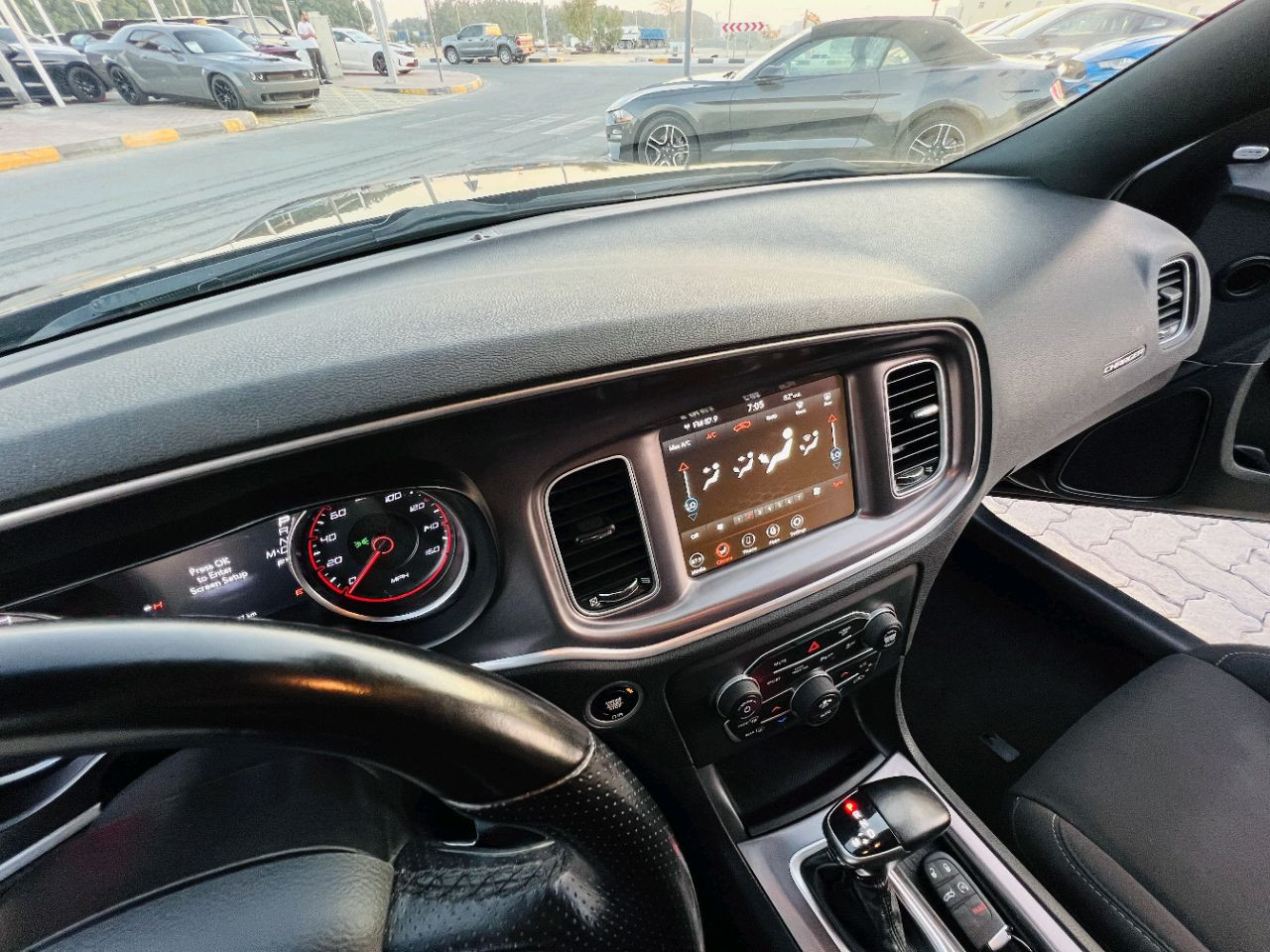 Dodge Charger - Image 9