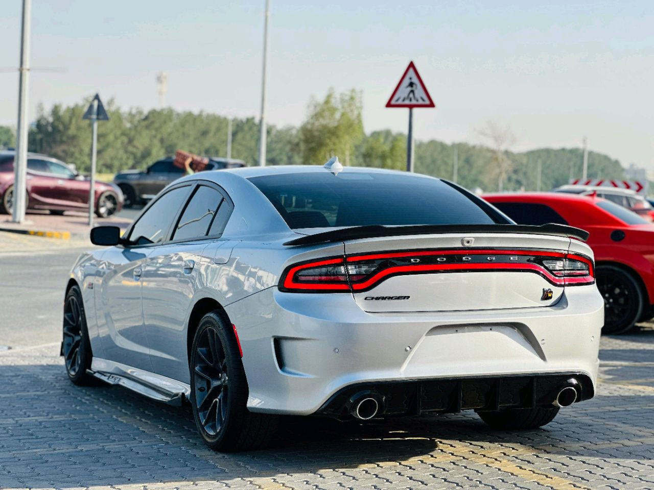 Dodge Charger - Image 8