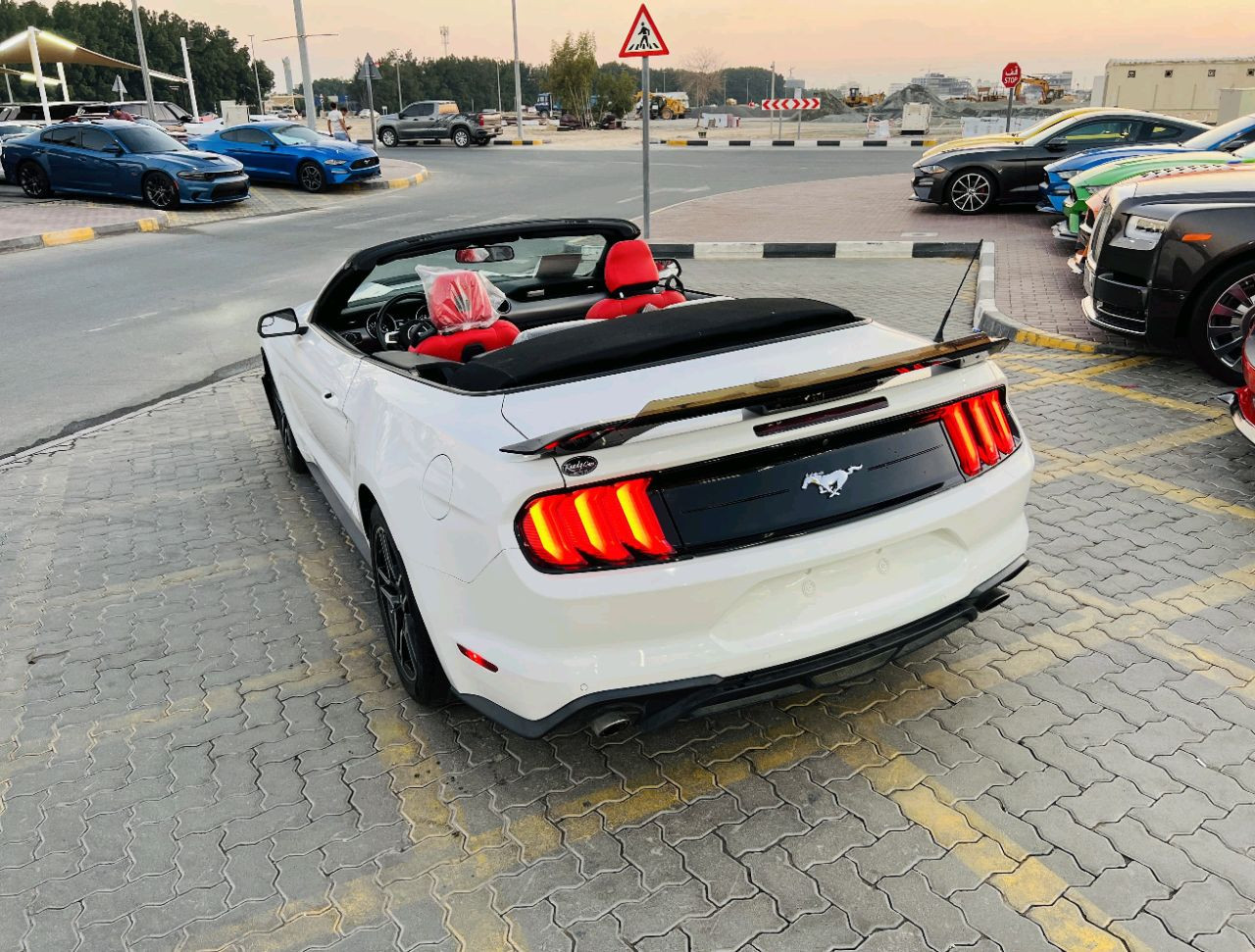 Ford Mustang - Image 6
