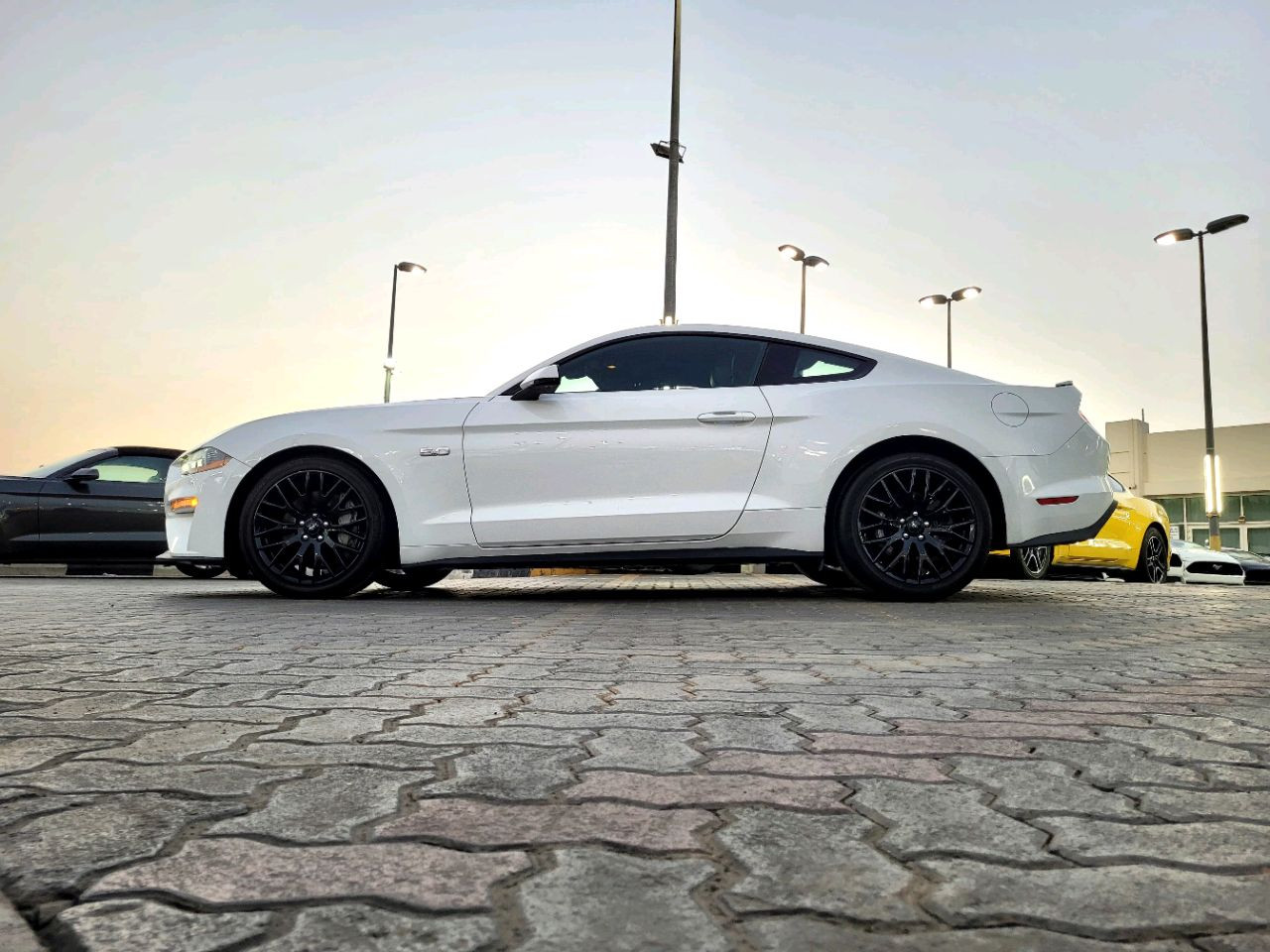 Ford Mustang - Image 7