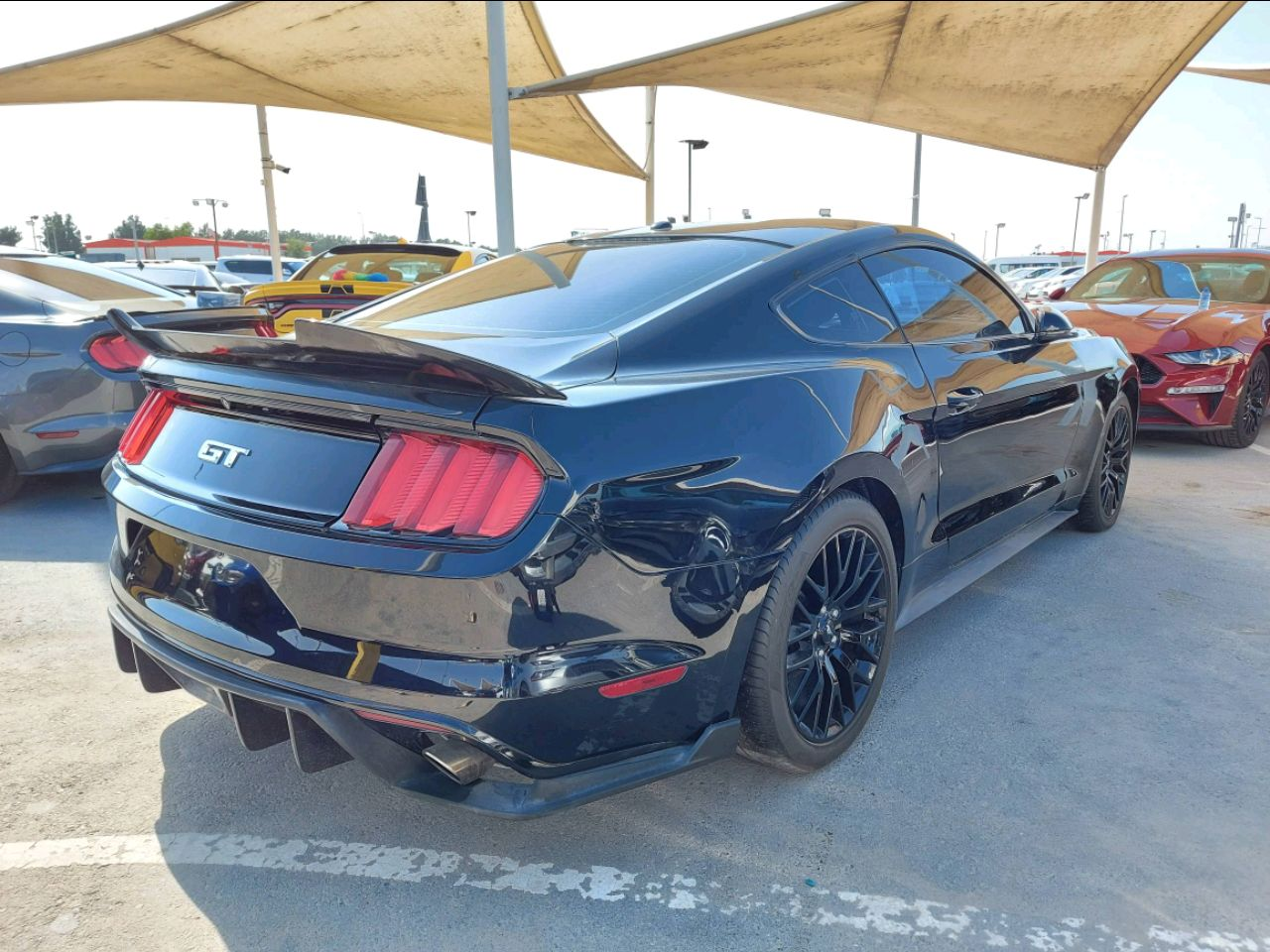 Ford Mustang - Image 3
