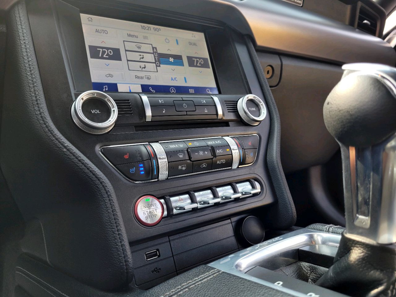 Ford Mustang - Image 9