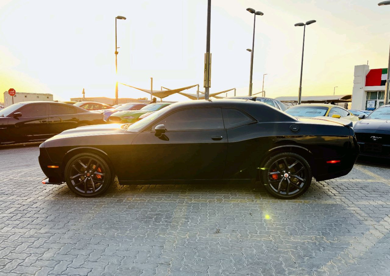 Dodge Challenger - Image 6