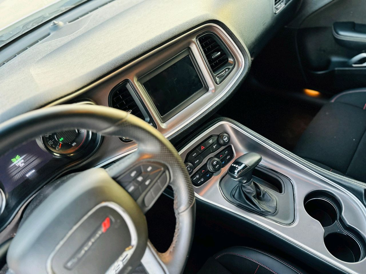 Dodge Challenger - Image 17