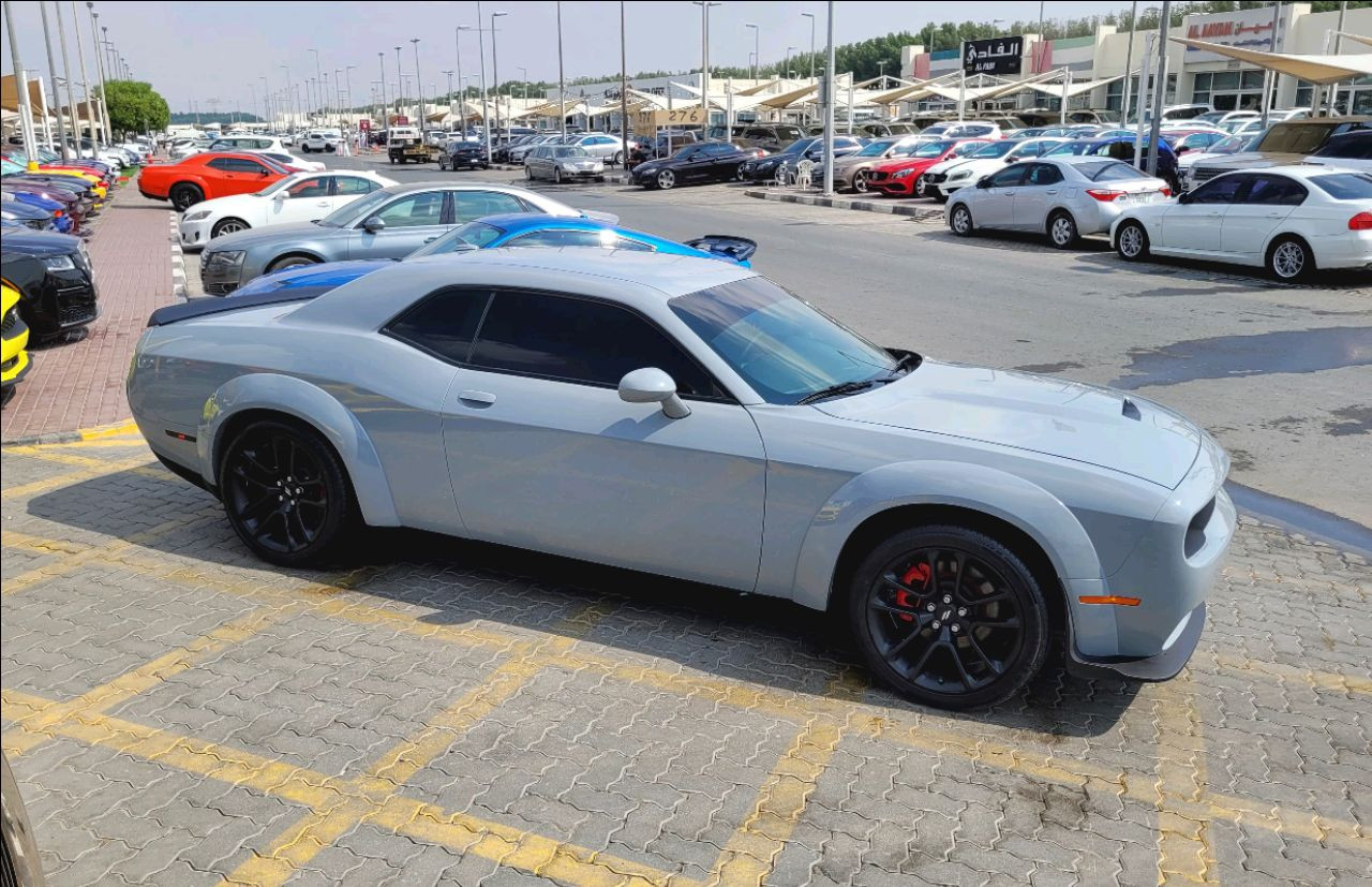 Dodge Challenger - Image 8