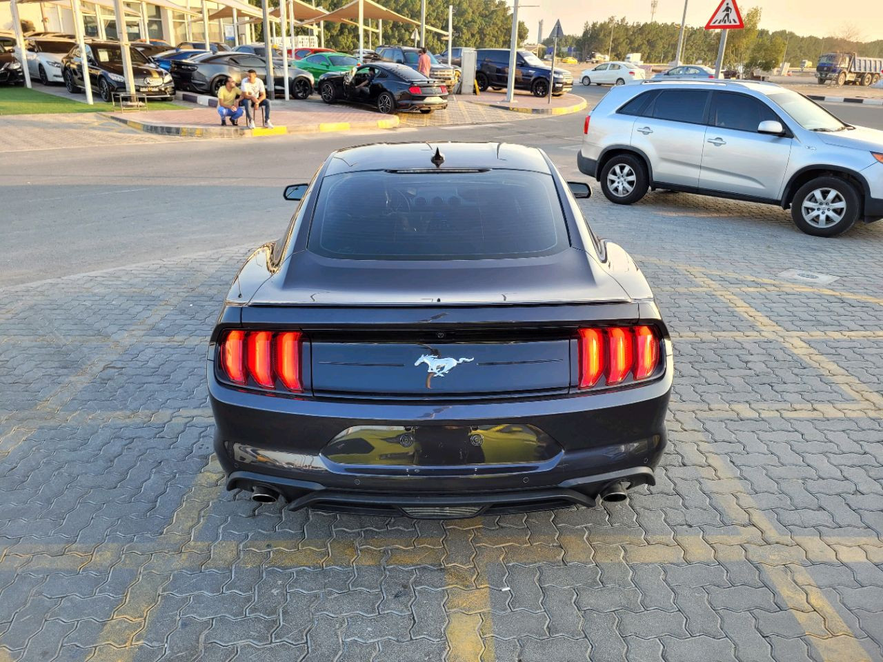 Ford Mustang - Image 5
