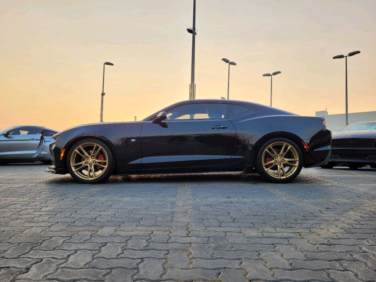 Chevrolet Camaro - Image 7