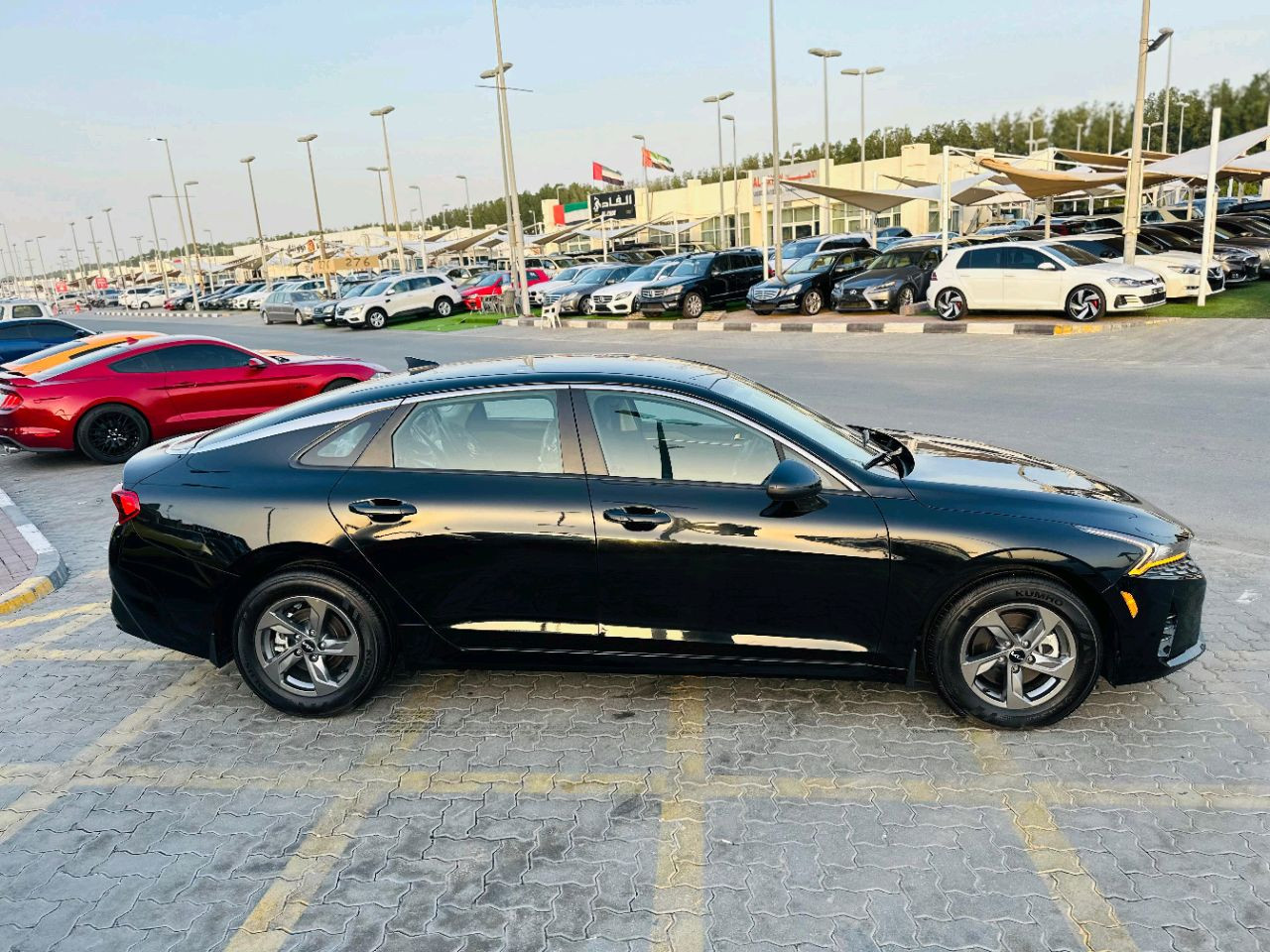 KIA K 5 - Image 2