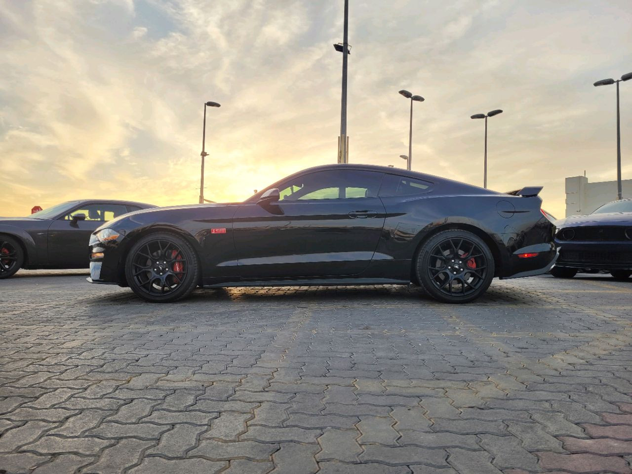 Ford Mustang - Image 5