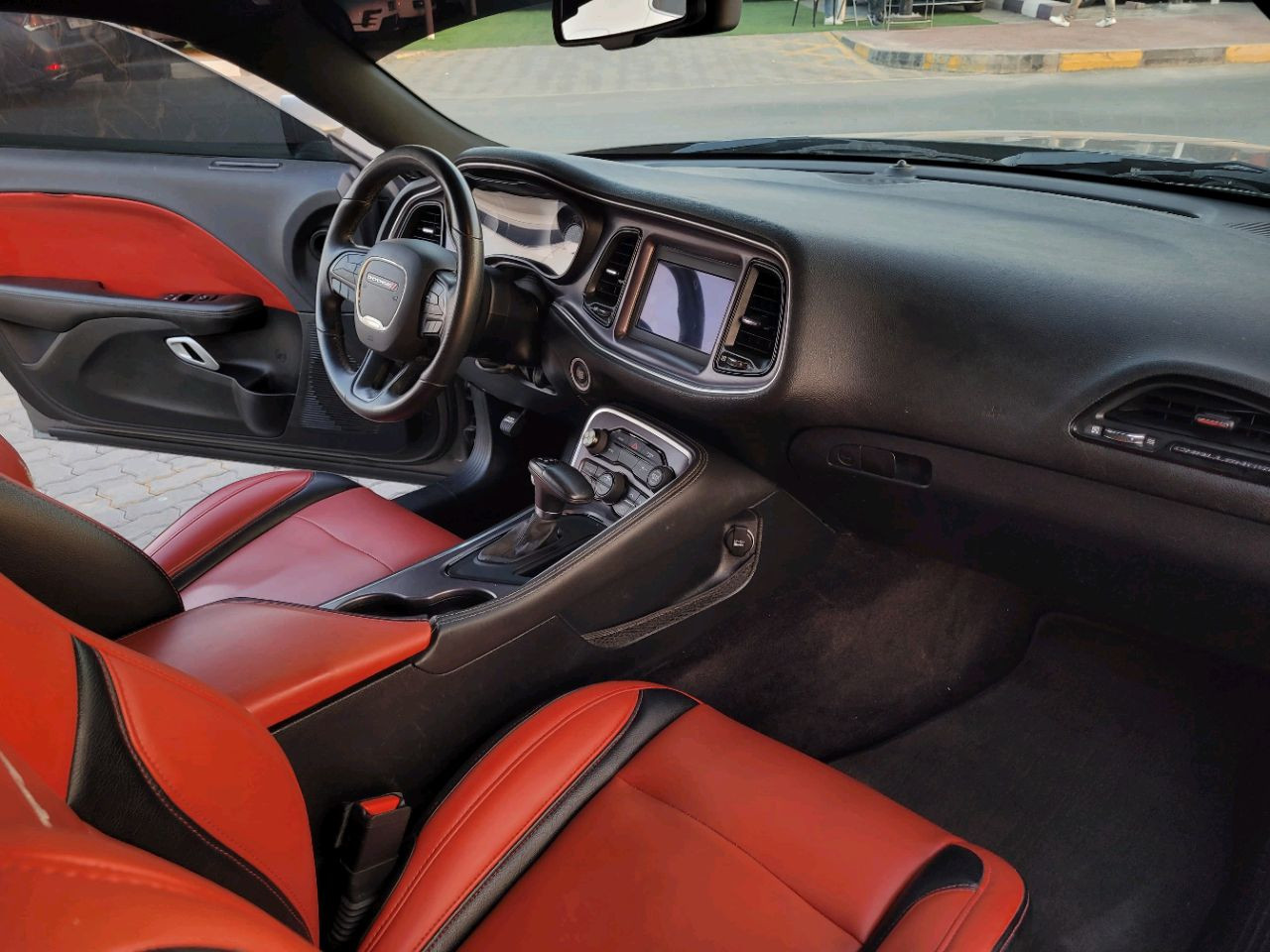 Dodge Challenger - Image 8
