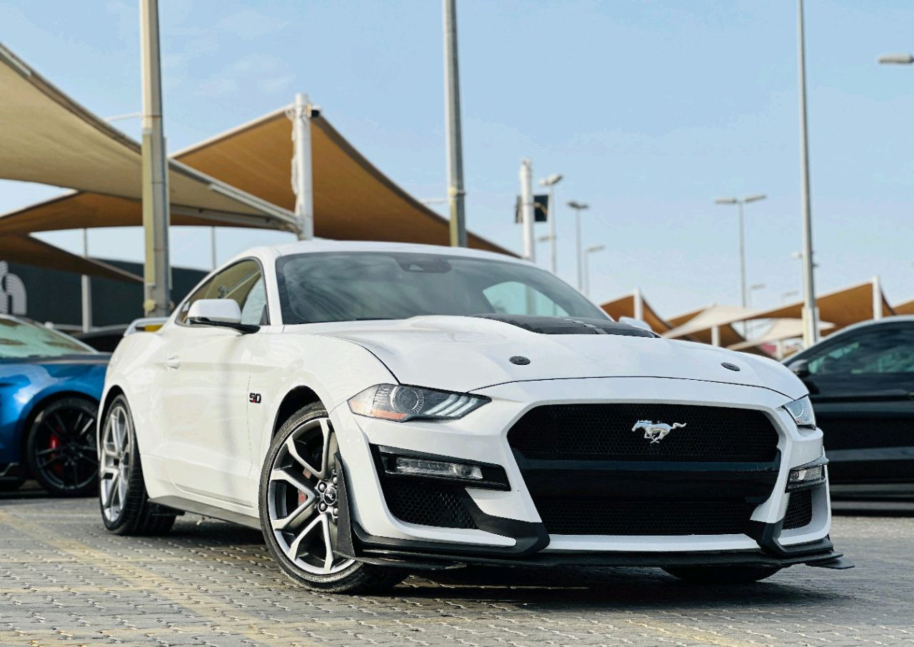 Ford Mustang - Image 5